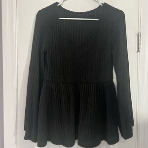 Elegant Black Ribbed top